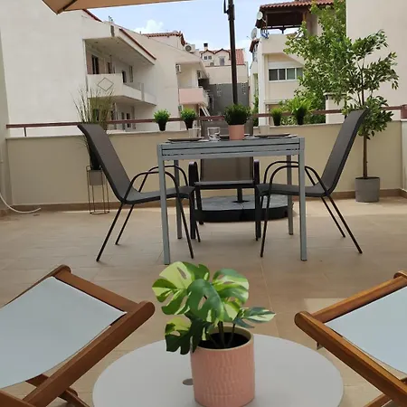 Irida Apartment